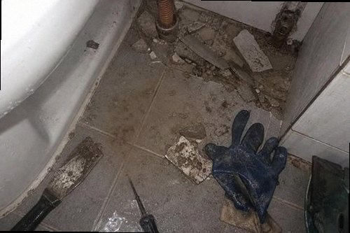 팔달구 누수탐지 수도계량기 별침과 실내 밸브를 확인하는 누수 점검 현장