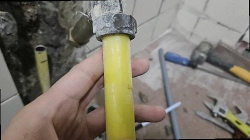 누수탐지 수도계량기 별침과 보일러 배관을 확인하는 점검 과정