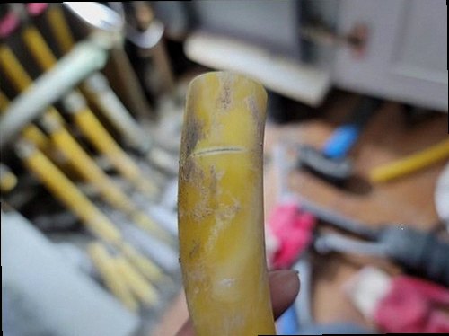 누수탐지 수도계량기 별침 약식 확인 장면