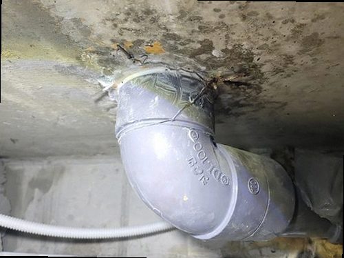 부산 남구 누수탐지 수도계량기와 실내 밸브를 확인하는 누수 점검 현장