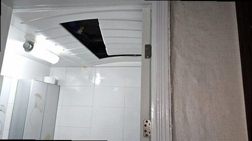 부산 동구 누수탐지 수도계량기 별침과 누수 피해 흔적을 확인하는 현장